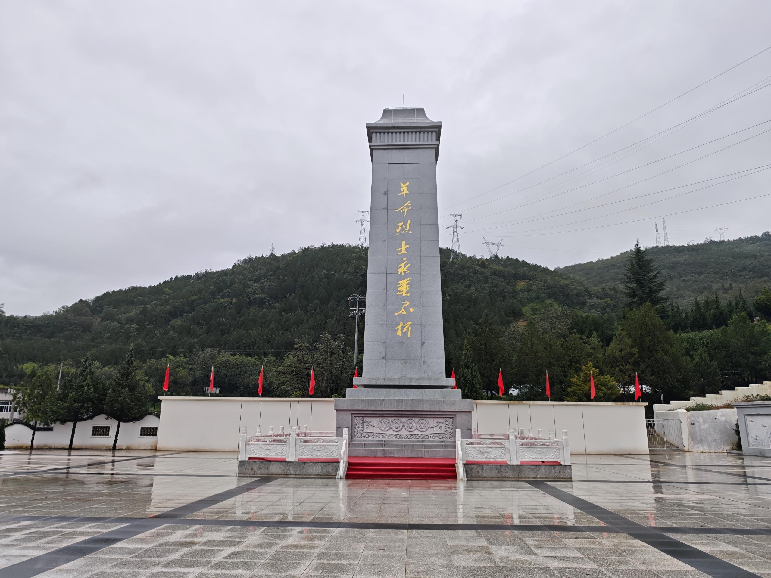 2025年10月27日甘肅省天水某部隊(duì)國(guó)產(chǎn)三維數(shù)字沙盤交付，瞻仰天水市泰州區(qū)烈士陵園！